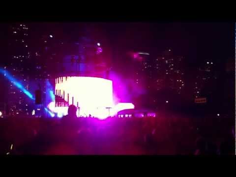 Calvin Harris - "Feel So Close" - Live @ Lollapalooza 2012 - Grant Park, Chicago - 08/04/12