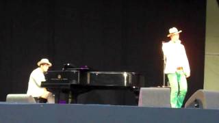 Rufus Wainwright Zing went the strings of my heart Kenwood 3 July 2010