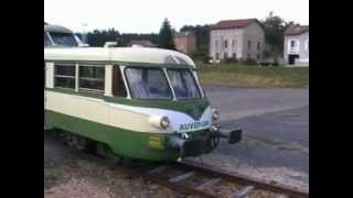 preview picture of video 'Train : Manoeuvres d'autorails en gare de Sembadel.'