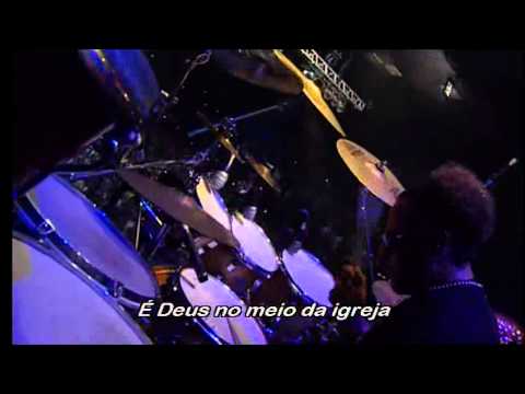 É Deus no meio da igreja video