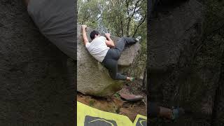 Video thumbnail of Trave volador, 6a. Can Boquet