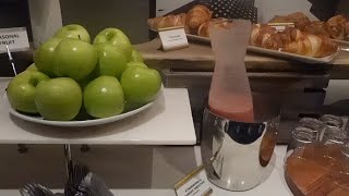 Marriott Downtown at CF Toronto Eaton Centre Breakfast Buffet