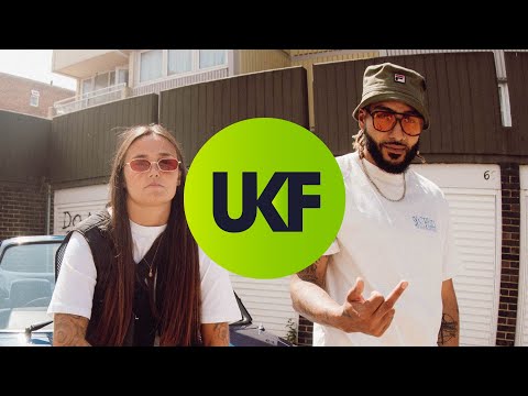 Mollie Collins x Champion DI - Oxide & Neutrino