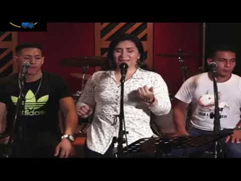 Me dices que ya te vas -  Interpretado por La Mushita  y  el Duo Chalaco