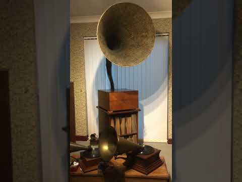 You’ll Never Get To Heaven With Those Eyes - Rialto Dance Orchestra