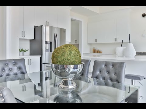 27 Daisy Meadow Cres