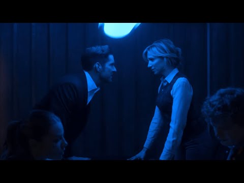 Lucifer 5x10 - Tom Ellis and Debbie Gibson sings Every Breath You Take