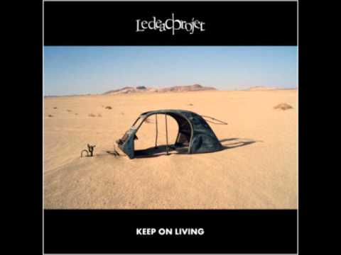 Le Dead Projet - Keep on Living