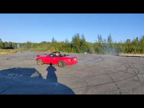 STOCK USDM NA miata AMAZING burnout Torsen differential