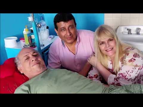 TONY MARIN CANTAUTOR DE LA AMAZONIA PERUANA INTERNADO EN EL HOSPITAL