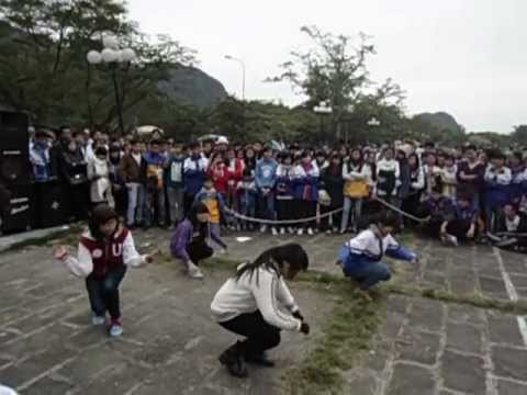 [22-12-12] HNUE High School - "Please don't go" 2NE1 cover by A1