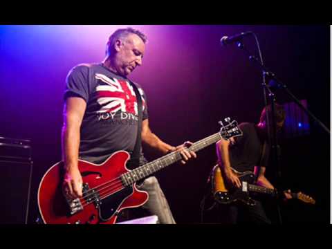 Peter Hook and The Light 