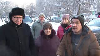 Жители Центральной 3 встретились с подрядчиками по вопросу качества капремонта