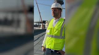 Glaserarbeiten an der Kanzel des Vorfeldkontrollturms