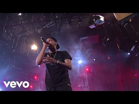 J. Cole - Can't Get Enough (Live on Letterman)