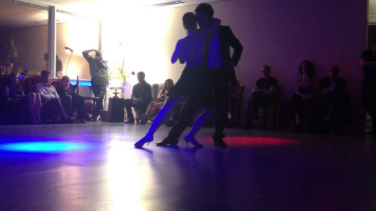 Ariane LIAUTAUD & Kleber QUEIROZ / Una cancion - Anibal Troilo