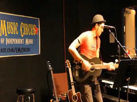 Michael Aquino - Mama (Live at Indie Music Circus)