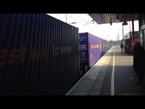 (HD) DRS 66424 passing Wigan on 4S44 17th September 2014