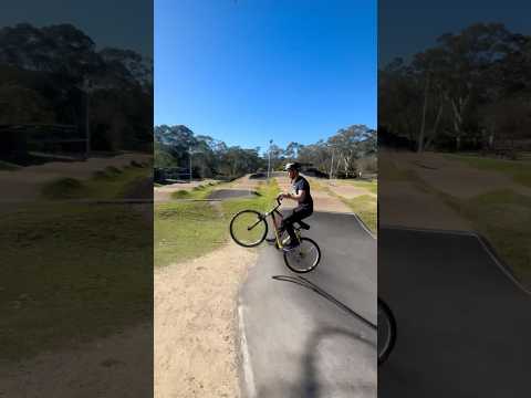 one hander on mtb #jumps #bmxracing #mtbtrails #tricks #smooth