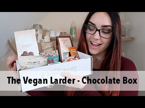The Vegan Larder Deluxe Chocolate Box | Unboxing, Review + Vegan Wagon Wheel Eating!