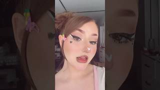 haven’t tried space buns in FOREVER so i hope i did them justice #egirl #kawaiigirl #altgirls #uwu