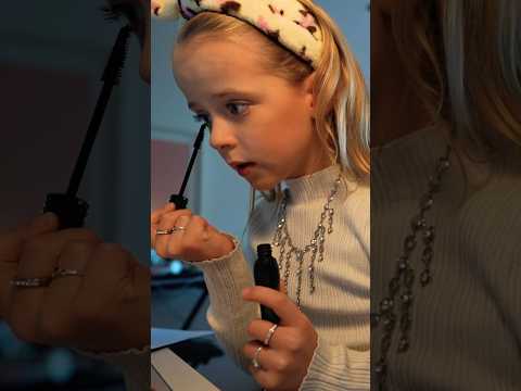 Make-uppen met Lucilla💄 #short #shorts #debellingas #makeuptutorial 🆎👍