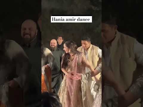tere ishq ki deewangi sar pe chadh ke bole dance | Hania amir dance viral video #haniaamir #trending