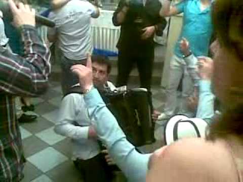 Bojan Nesic i Bikinjac uzivo u Becu- Punoletstvo 29.10.2011