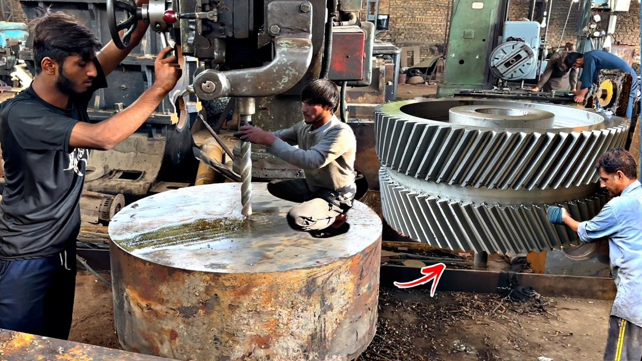 21Days Machining Process of 3Ton Industrial Gear with 100yrs old Technology