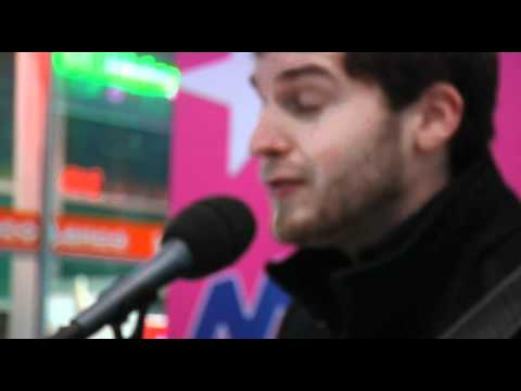 De Cupidoos: Tom Dice in Brussel-Zuid.