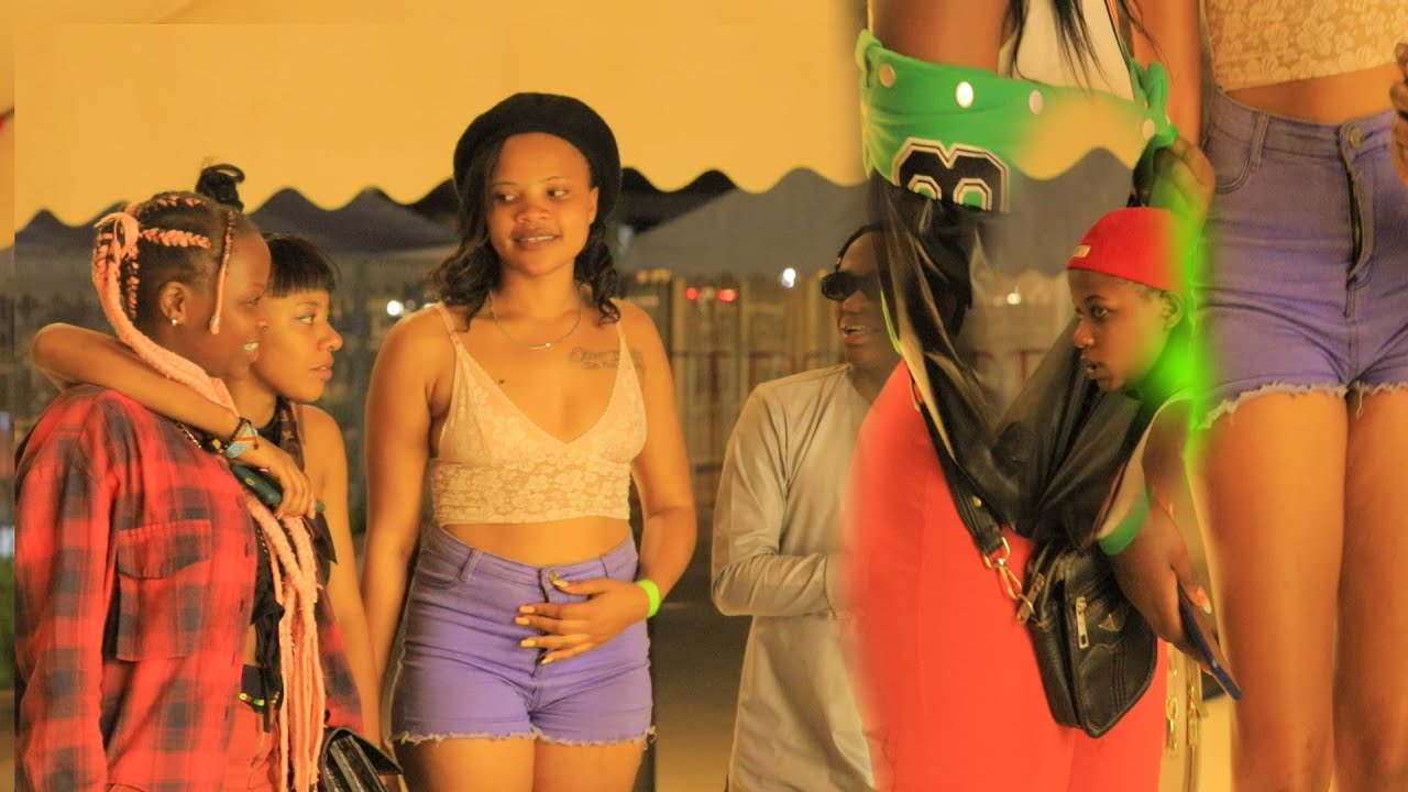 Abakobwa bararwanye   kubera Bruce Melodie bafatana mu mashati  bakuyemo imyenda