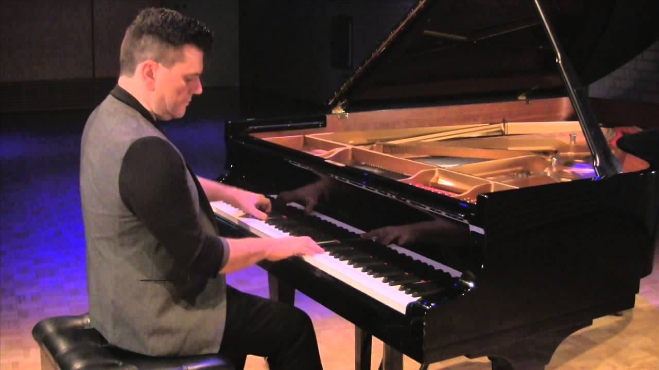 Promotional video thumbnail 2 for David Howarth - The Piano Showman