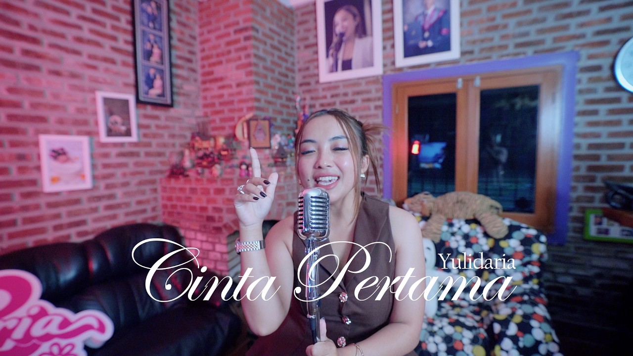 Yulidaria - Cinta Pertama