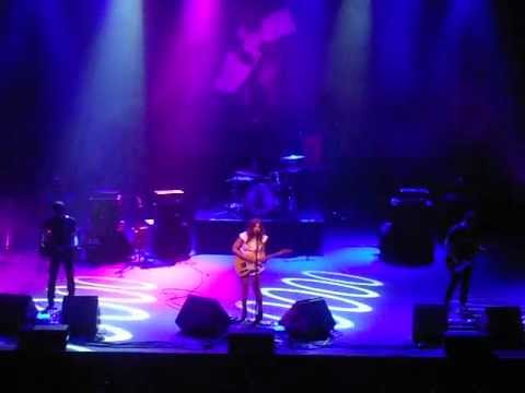 BEST COAST - "When I'm With You / Boyfriend" live 5/19/12