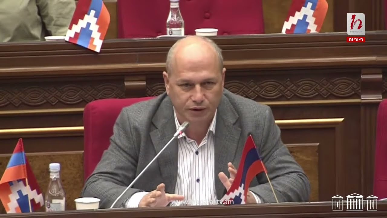 Արմենչիկը ստացավ վաստակավորի կոչում և դա պետության մեղքն էր. Նազարյան