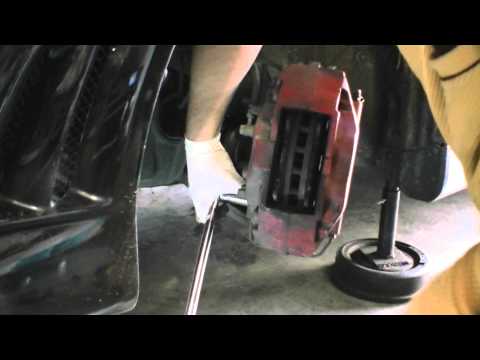 Replacing EVO Rotors and Pads (part 1)