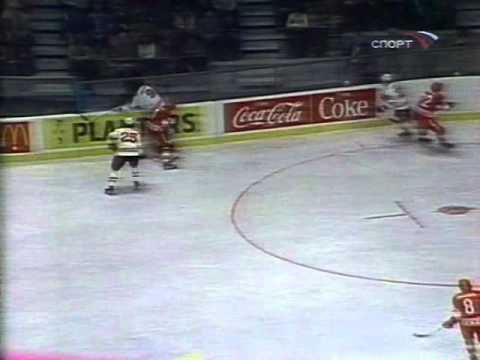 1979 Challenge Cup NHL-USSR  game 3 commentator Nikolai Ozerov.avi