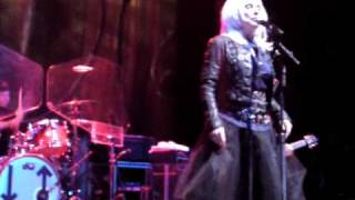 Blondie Live Newcastle 2010 - Love Doesn&#39;t Frighten Me