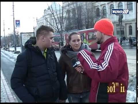 VIDEO! Din categoria "rom&acirc;nii și limba lor"! Răspunsuri care te vor face să r&acirc;zi copios: "Care este pluralul substantivului foame?"