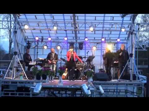 Uptown funk (cover) - Maidofsun