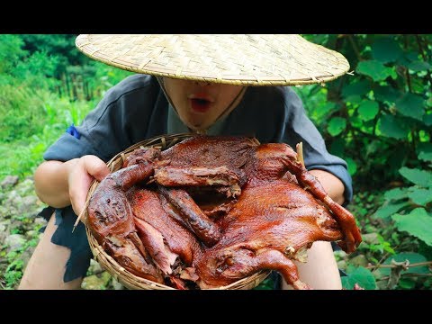 【Shyo video】秘製飛天板鴨，一隻6斤重的大土鴨，根本不夠吃