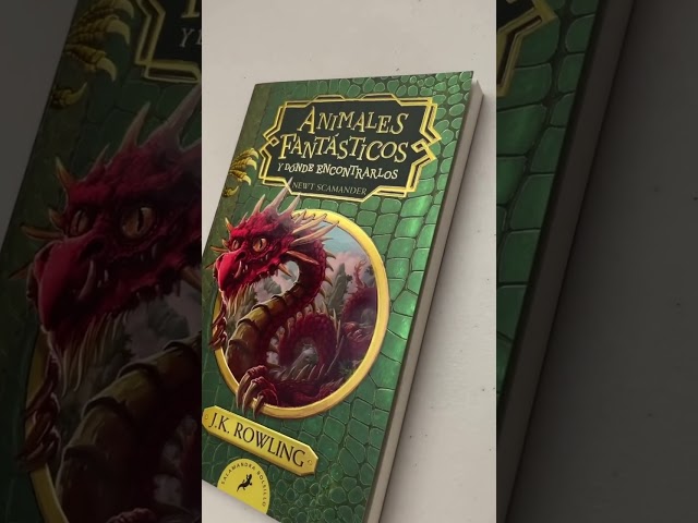 Vídeo relacionado con Biblioteca Hogwarts (Un libro de la biblioteca de Hogwarts): (edición estuche con: Animales fantásticos y dónde encontrarlos | El Quidditch a través ... cuentos de Beedle el bardo) (Harry Potter)