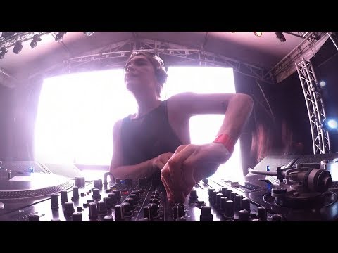 Pao Calderon @ Frisky Radio - Podcast (Cover Audio)