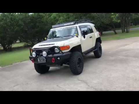FJ Cruiser Skinny Tire Walk Around with 255/85R16 Toyo M/Ts