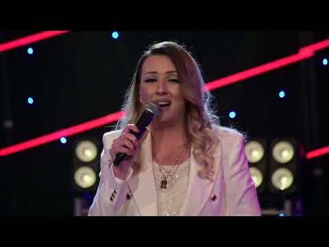 Emilija Ivanova i Grupa Molika - Moras duso da me razberes (Art Studio Production Live TV Show)