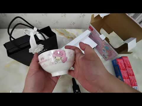 Mini unboxing new chanel card case and colgate  =)