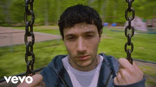 Download lagu Jeremy Zucker - hometown mp3 Download lagu Jeremy Zucker - hometown mp3