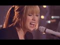 Taylor Swift - Back to December / Apologize Live at the American Music Awards 2010-11-21