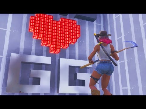 I TRIED TO ESCAPE THE IMPOSSIBLE MAZE.............