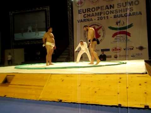 adam okruashvili (GEO) VS bagaev artur (RUS) sumo europian champioships BULGARIA 2011